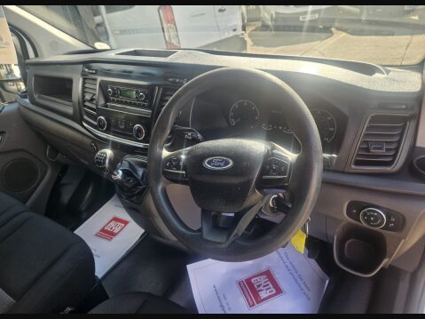 Ford Transit Custom 300 BASE P/V L2 H1 8