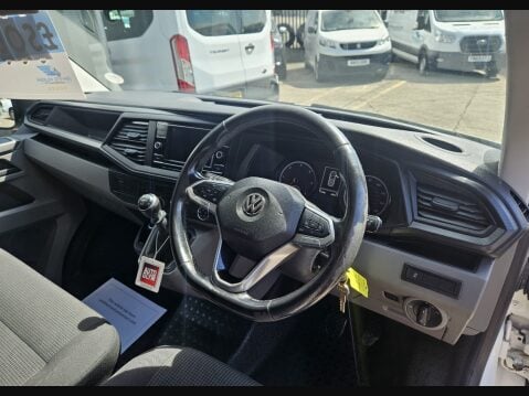 Volkswagen Transporter T28 TDI P/V STARTLINE 8