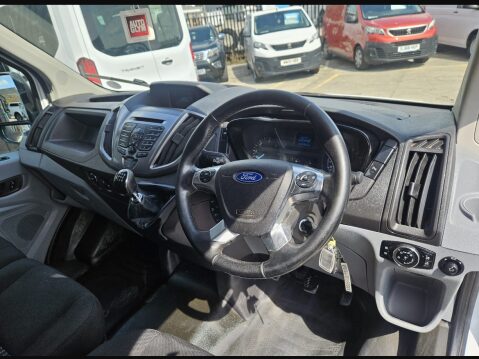 Ford Transit 350L 8