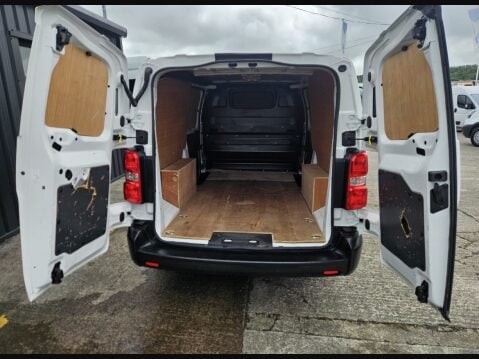 Vauxhall Vivaro L2H1 2900 DYNAMIC S/S 9