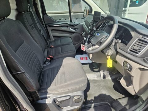 Ford Transit Custom 300 LIMITED P/V ECOBLUE 7