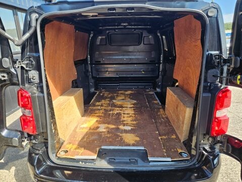 Vauxhall Vivaro L1H1 2700 SPORTIVE S/S 9