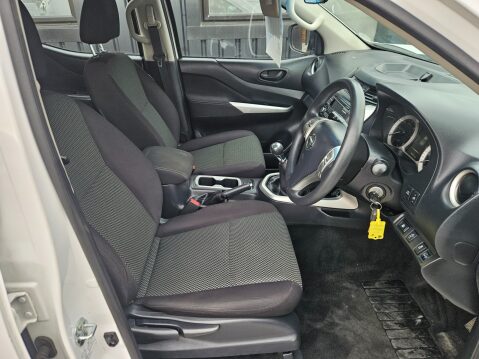 Nissan Navara DCI VISIA SHR DCB 7