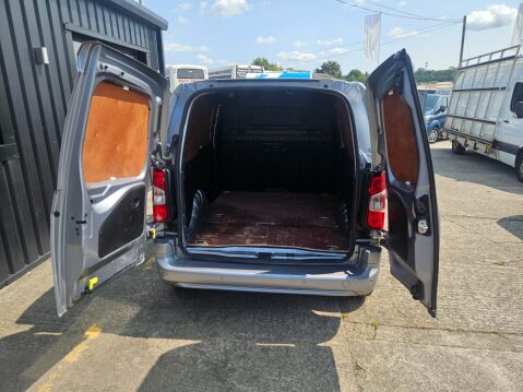 Vauxhall Combo L1H1 2300 SPORTIVE S/S 9