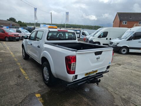 Nissan Navara DCI VISIA 4X4 SHR DCB 4