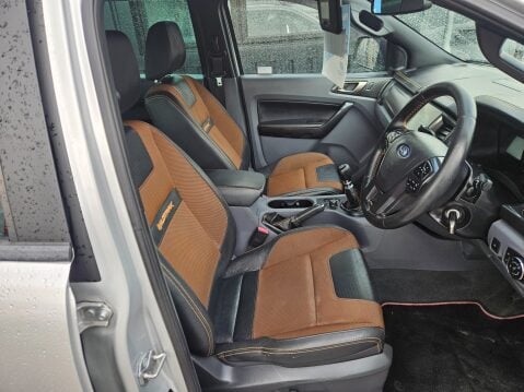 Ford Ranger WILDTRAK 4X4 DCB TDCI 8