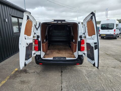 Vauxhall Vivaro L2H1 2900 DYNAMIC S/S 9