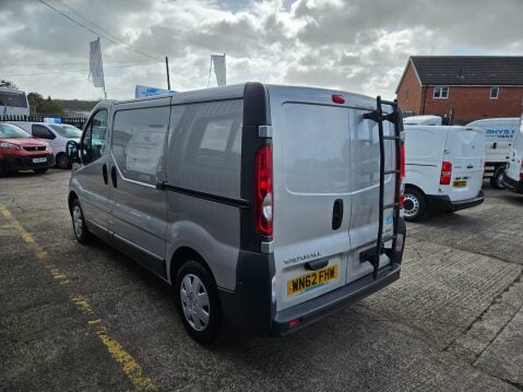 Vauxhall Vivaro 2700 CDTI 4