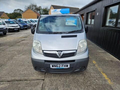 Vauxhall Vivaro 2700 CDTI 2