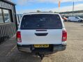Toyota Hilux ACTIVE 4WD D-4D DCB 6