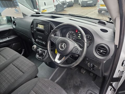 Mercedes-Benz Vito 110 PURE L2 8