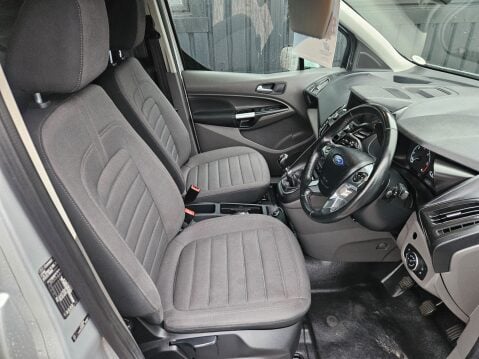 Ford Transit Connect 200 LIMITED TDCI 7