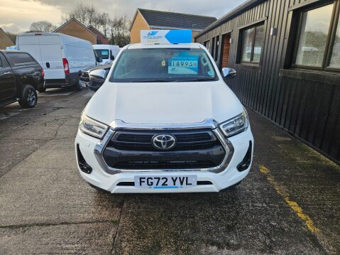 Toyota Hilux INVINCIBLE 4WD D-4D DCB 2