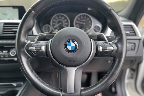 BMW 3 Series 2.0 330e 7.6kWh M Sport Auto Euro 6 (s/s) 4dr Image 16