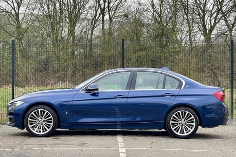 BMW 3 Series 2.0 330e 7.6kWh Luxury Auto Euro 6 (s/s) 4dr Image 4
