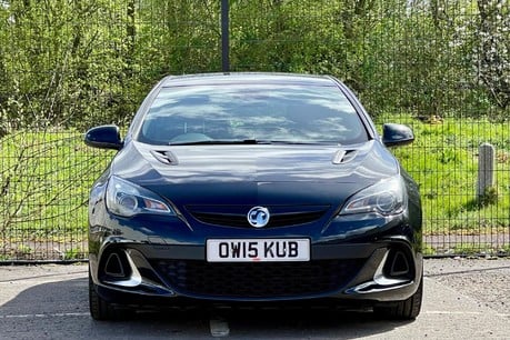 Vauxhall Astra GTC 2.0T VXR Euro 5 (s/s) 3dr Image 2