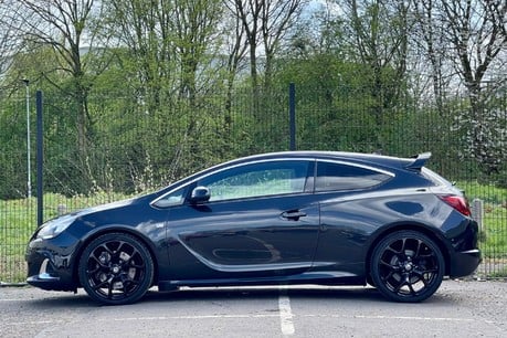 Vauxhall Astra GTC 2.0T VXR Euro 5 (s/s) 3dr Image 4