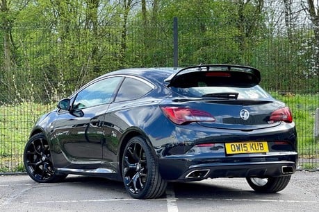 Vauxhall Astra GTC 2.0T VXR Euro 5 (s/s) 3dr Image 5