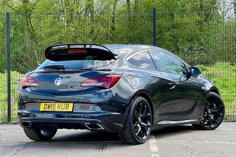 Vauxhall Astra GTC 2.0T VXR Euro 5 (s/s) 3dr Image 7