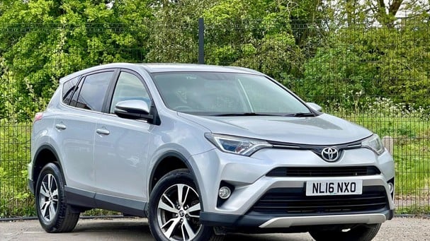 Toyota Rav4 2.0 D-4D Business Edition Euro 6 (s/s) 5dr Service History