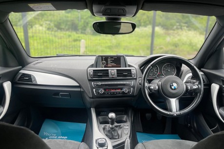 BMW 1 Series 2.0 120d M Sport xDrive Euro 5 (s/s) 5dr Image 21