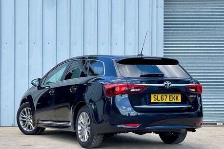 Toyota Avensis 1.6 Avensis Business Edition D-4D 5dr 7