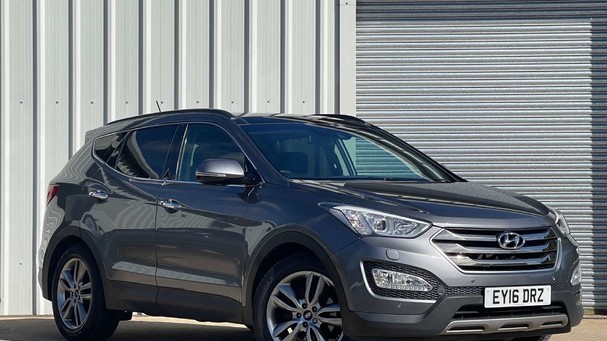 Hyundai SANTA FE 2.2 Santa Fe Premium SE CRDi Auto 4WD 5dr Service History