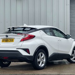 Toyota C-HR 1.8 C-HR Icon HEV CVT 5dr 7