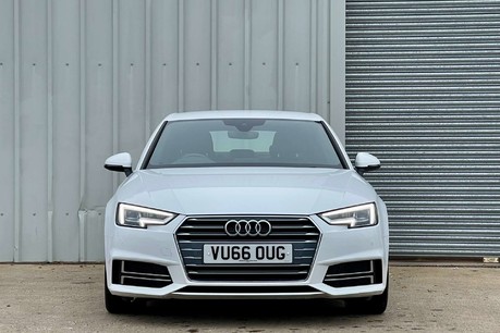 Audi A4 2.0 TDI ultra S line Saloon 4dr Diesel S Tronic Euro 6 (s/s) (190 ps) 2