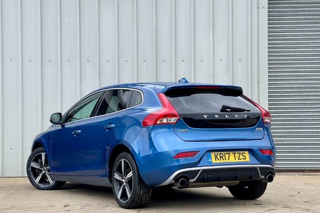 Volvo V40 2.0 V40 R-Design Nav+ D3 5dr 4