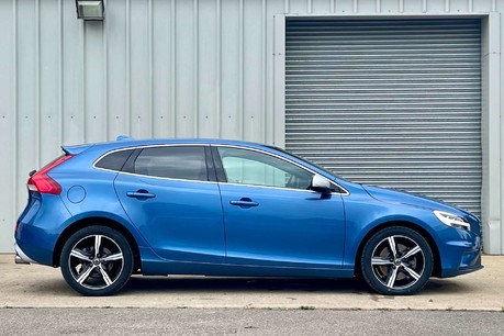 Volvo V40 2.0 V40 R-Design Nav+ D3 5dr 8