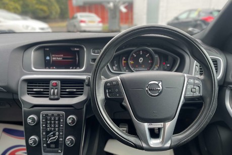 Volvo V40 2.0 V40 R-Design Nav+ D3 5dr 22