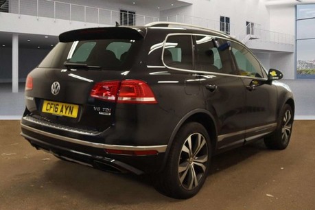 Volkswagen Touareg 3.0 TDI V6 BlueMotion Tech R-Line SUV 5dr Diesel Tiptronic 4WD Euro 6 (s/s) 5