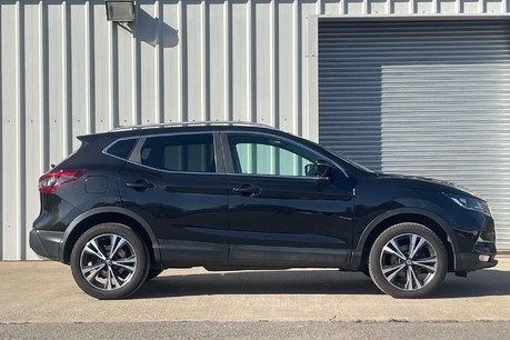 Nissan Qashqai 1.6 Qashqai N-Connecta dCi 5dr 8