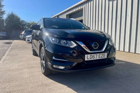 Nissan Qashqai 1.6 Qashqai N-Connecta dCi 5dr 9