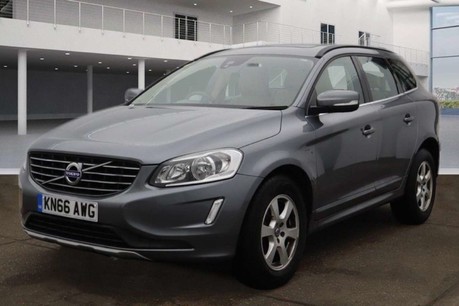 Volvo XC60 2.0 D4 SE Nav SUV 5dr Diesel Auto Euro 6 (s/s) (190 ps) 3