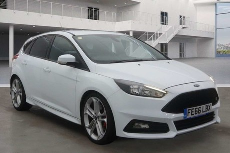 Ford Focus 2.0 TDCi ST-2 Hatchback 5dr Diesel Manual Euro 6 (s/s) (185 ps) 1