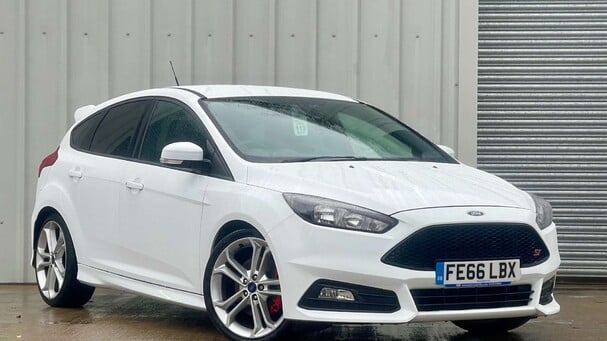 Ford Focus 2.0 TDCi ST-2 Hatchback 5dr Diesel Manual Euro 6 (s/s) (185 ps) Service History