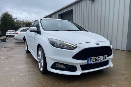 Ford Focus 2.0 TDCi ST-2 Hatchback 5dr Diesel Manual Euro 6 (s/s) (185 ps) 9