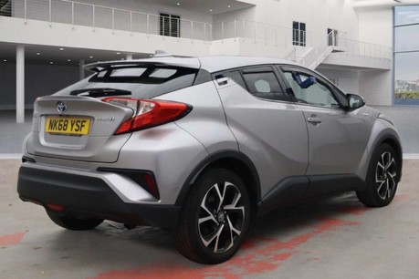 Toyota C-HR 1.8 VVT-h Design SUV 5dr Petrol Hybrid CVT Euro 6 (s/s) (122 ps) 5