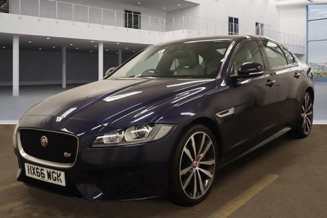 Jaguar XF 3.0d V6 S Saloon 4dr Diesel Auto Euro 6 (s/s) (300 ps) 3