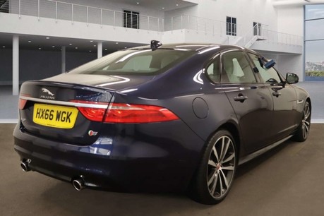 Jaguar XF 3.0d V6 S Saloon 4dr Diesel Auto Euro 6 (s/s) (300 ps) 5