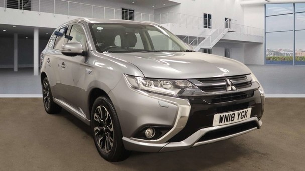 Mitsubishi Outlander 2.0h 12kWh 4h SUV 5dr Petrol Plug-in Hybrid CVT 4WD Euro 6 (s/s) (200 ps) Service History