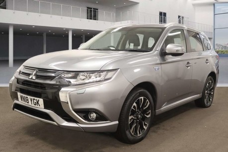 Mitsubishi Outlander 2.0h 12kWh 4h SUV 5dr Petrol Plug-in Hybrid CVT 4WD Euro 6 (s/s) (200 ps) 3