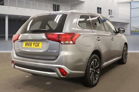 Mitsubishi Outlander 2.0h 12kWh 4h SUV 5dr Petrol Plug-in Hybrid CVT 4WD Euro 6 (s/s) (200 ps) 5