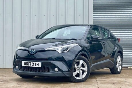 Toyota C-HR 1.8 VVT-h Icon SUV 5dr Petrol Hybrid CVT Euro 6 (s/s) (122 ps) 3