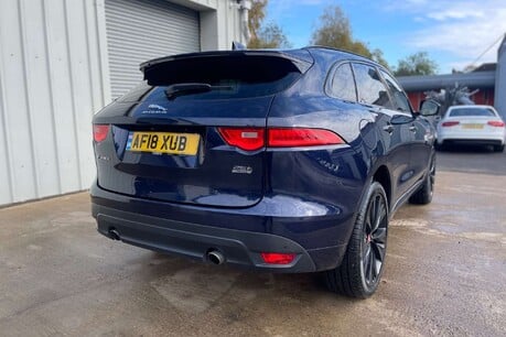 Jaguar F-Pace 2.0 P250i R-Sport SUV 5dr Petrol Auto AWD Euro 6 (s/s) (250 ps) 10