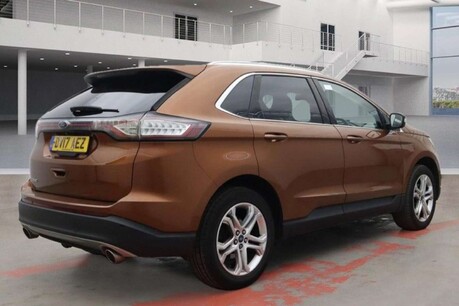 Ford Edge 2.0 TDCi Titanium SUV 5dr Diesel Powershift AWD Euro 6 (s/s) (210 ps) 5