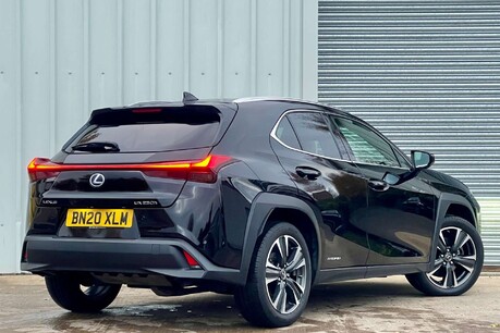 Lexus Ux 2.0 250h SUV 5dr Petrol Hybrid E-CVT E-FOUR Euro 6 (s/s) (184 ps) 7