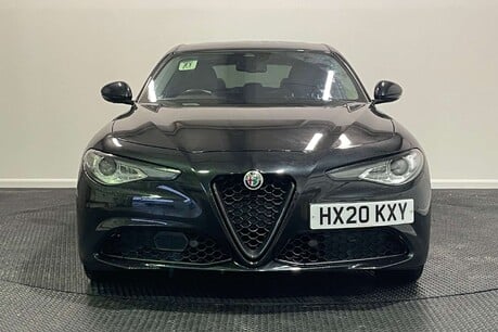 Alfa Romeo Giulia 2.0T Lusso Ti Saloon 4dr Petrol Auto Euro 6 (s/s) (200 ps) 2